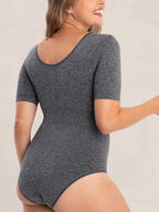 Body Modelador Manga Curta Cinza